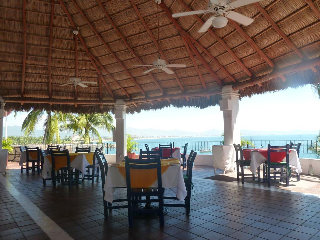 Dolphin Cove Inn Manzanillo Exterior photo